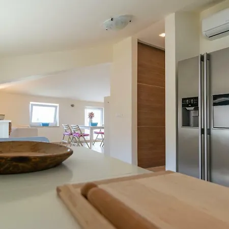 App . Boris Apartment *