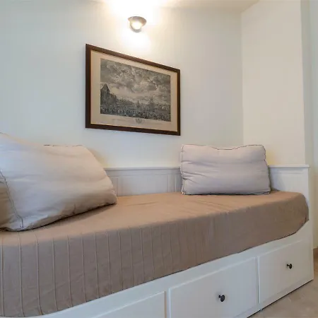 Apartment App . Boris *